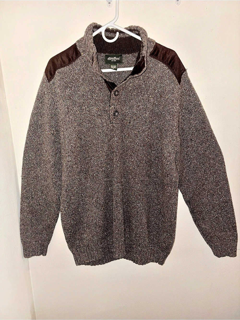 Eddie Bauer Men's Brown & Gray Knit Sweater